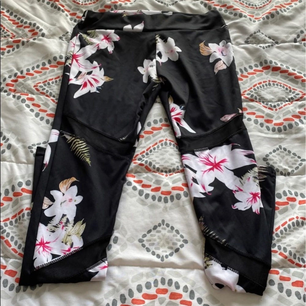 Athletic leggings